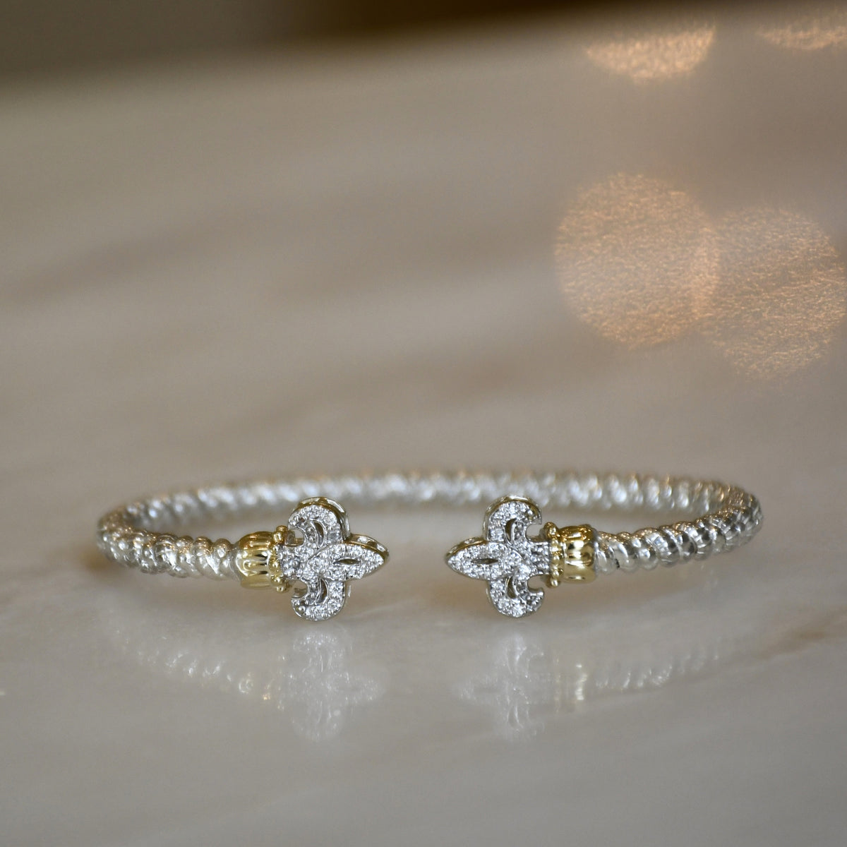 14ky/Sterling Silver Fleur De Lis Closed Bangle Bracelet